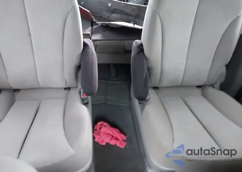 2012 Kia Sedona Lx z USA, uszkodzony, nr VIN KNDMG4C79C6428468